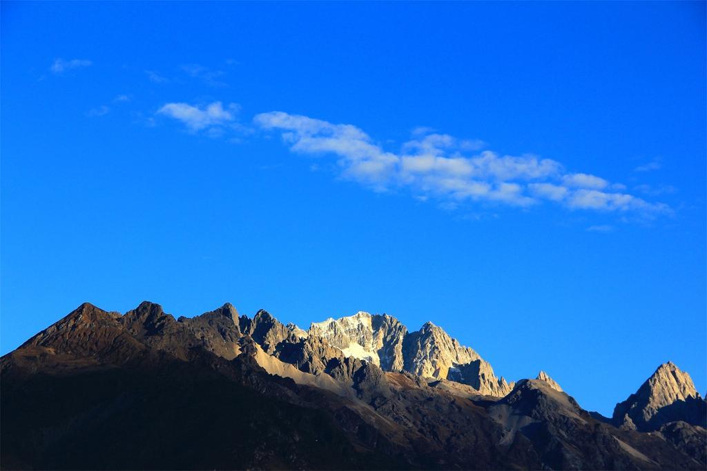 Lijiang Baisha Free Time Designed Hotel Экстерьер фото